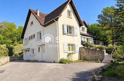 Poligny  Maison familiale de 285 m² avec 6 chambres, terrasse et appartement indépendant — photo du bien