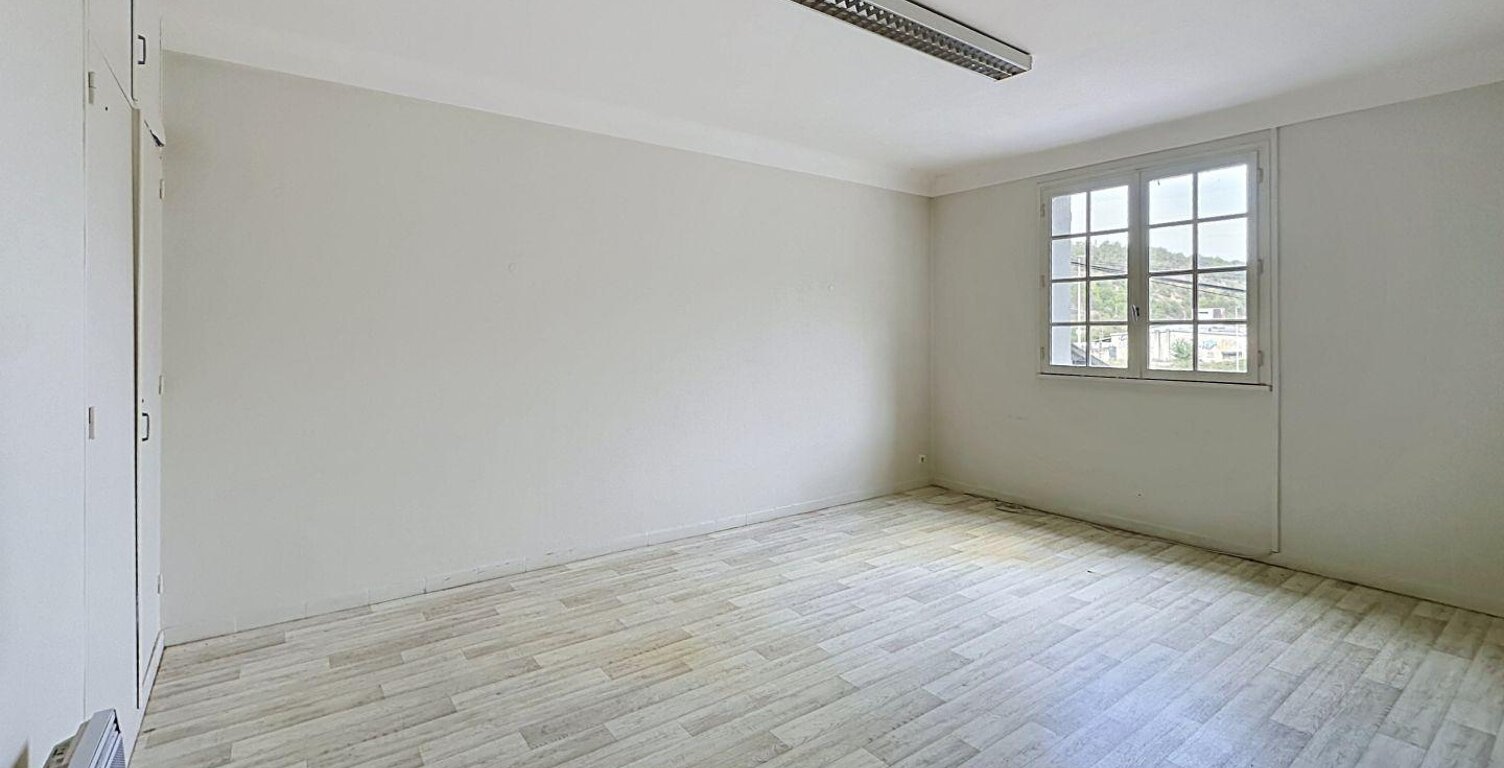 Location Bureaux 120 m&sup2; — photo 1