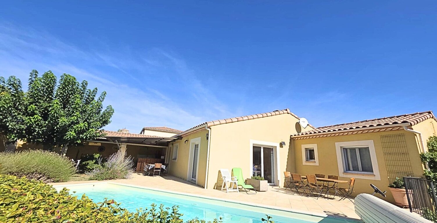 Villa plain pied de 141m² sur terrain arboré de 2411m² avec grand garage et piscine 10x4 — photo 1