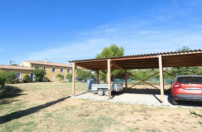 Villa plain pied de 141m² sur terrain arboré de 2411m² avec grand garage et piscine 10x4 — photo 3