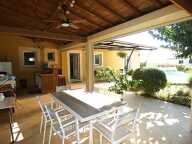 Villa plain pied de 141m² sur terrain arboré de 2411m² avec grand garage et piscine 10x4 — photo 4