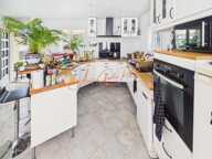 À 5 min de Saintes  Maison familiale de 176 m² avec jardin arboré — photo 3