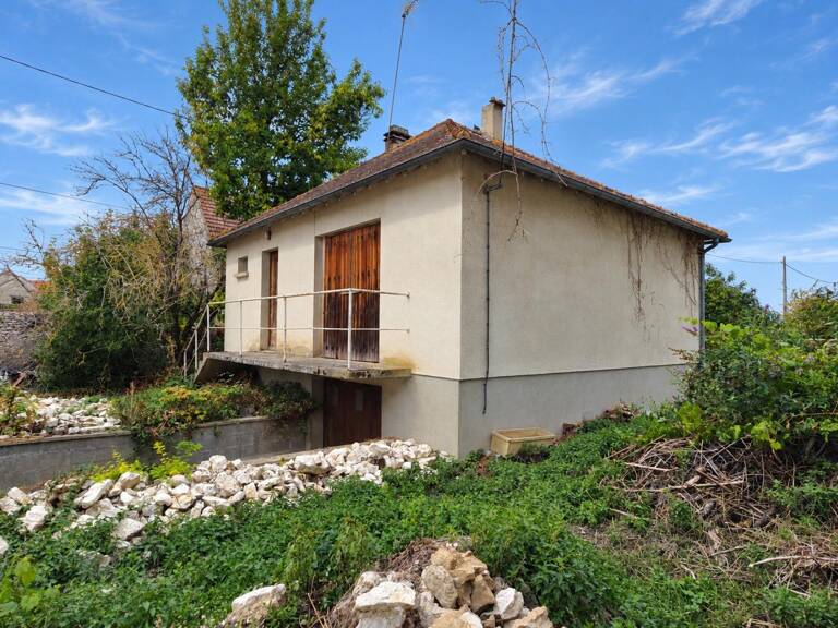 Une maison à réinventer au cœur du village de Guernes — photo 1