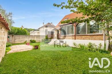 Maison 6 pièces 3350 €