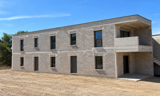 Local industriel  134 m² à louer à Septèmes-les-Vallons (13240)