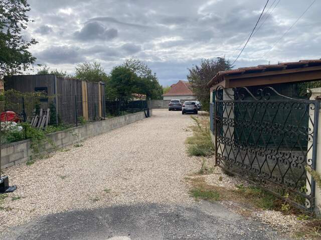 terrain de 631 m² — photo du bien