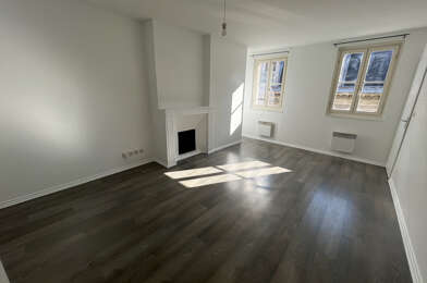 Appartement 2 pièces 862 €