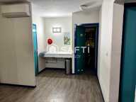 - LOCAL COMMERCIAL 122 M² RDC - 38080 -  ISLE D'ABEAU — photo 2