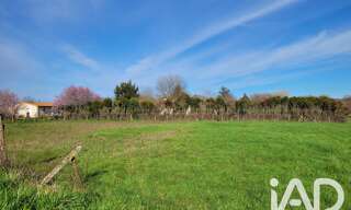 Terrain  4072 m² à vendre à Champagne-Mouton (16350)