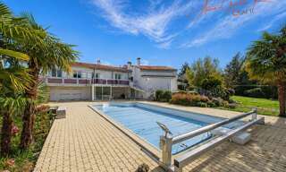 Maison 10 Pièces 312 m² à vendre à Saint-Savinien (17350)