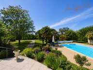 Propriété de 312 m²  Parc de 5 600 m² et piscine chauffée — photo 2