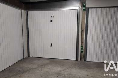 Garage  33000 €