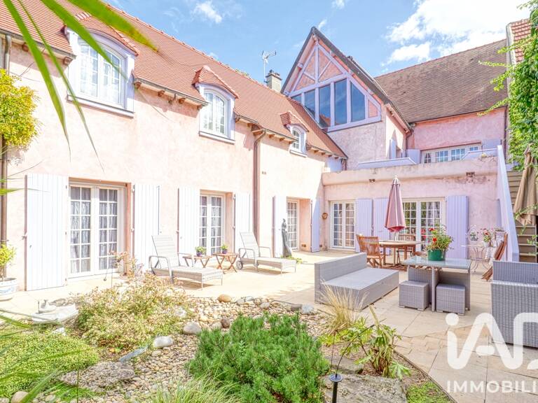 Vente Maison/villa 8 pièces — photo 1
