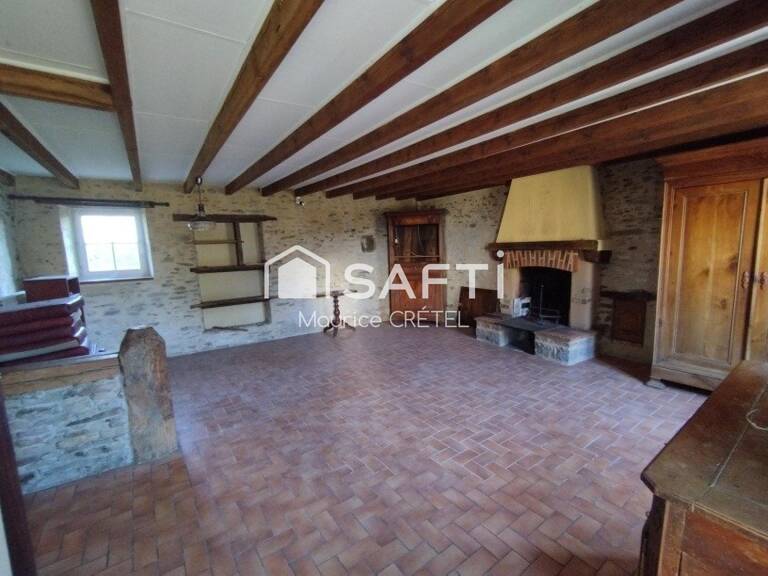 MAISON EN PIERRE DE CARACTERE A RENOVEE — photo 1