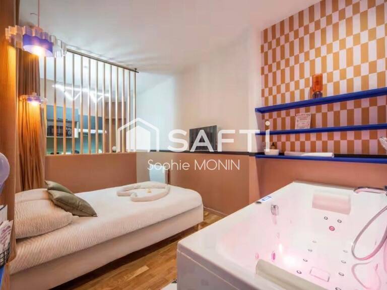 MÂCON CENTRE  APPARTEMENT ENTIEREMENT RÉNOVÉ  LOCATION COURTE DURÉE — photo 1