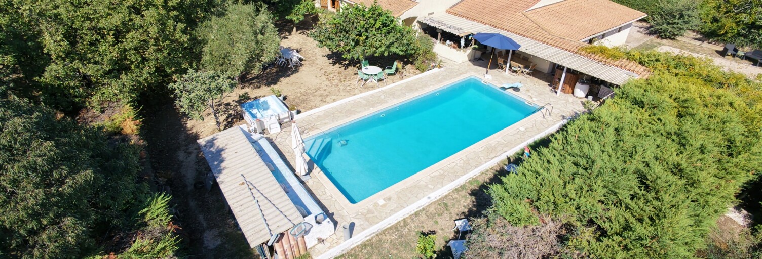 Maison 5 Pièces 153 m² à vendre à Bagnols-en-Forêt (83600)