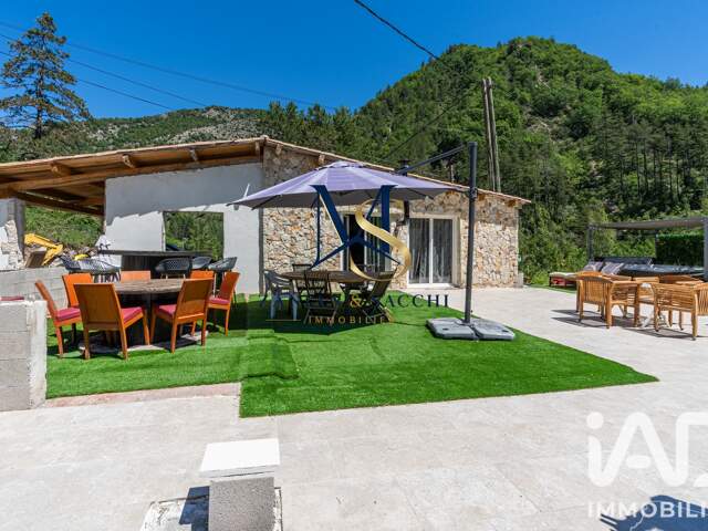 Vente Maison/villa 4 pièces — photo du bien