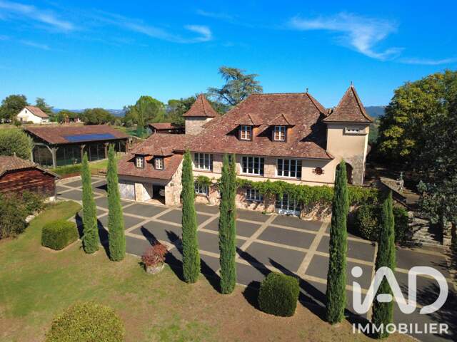 Vente Maison traditionnelle 14 pièces — photo du bien
