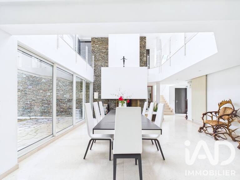 Location Maison d'architecte 6 pièces — photo 1