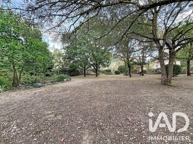 Vente Terrain à bâtir 741 m&sup2; — photo du bien