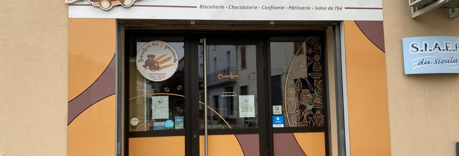 Commerce  200 m² à vendre à Rochefort-Montagne (63210)