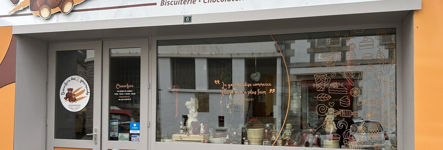 Commerce  90 m² à vendre à Pontaumur (63380)
