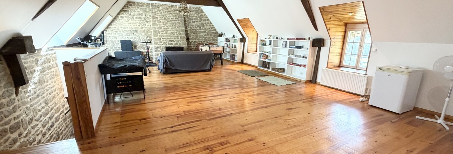 Maison 10 Pièces 243 m² à vendre à Saint-Michel-de-Montjoie (50670)