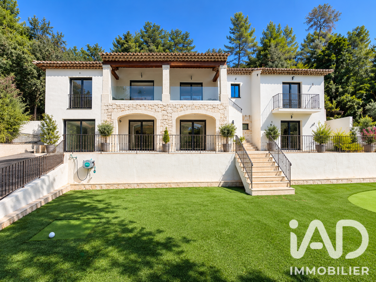 Vente Maison/villa 8 pièces — photo 1