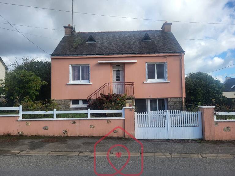 Jolie maison individuelle non mitoyenne des années 1970 située à proximité du bourg de Kerfourn — photo 1
