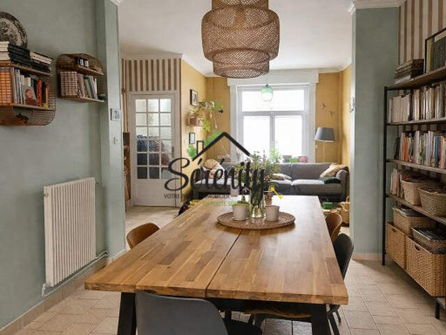 Maison, 4 chambres, cave et jardin. — photo du bien