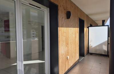 SEYSSINS Pré Nouvel F1 de 30 m² + terrasse de 9 m², garage po — photo du bien