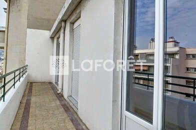 Appartement 3 pièces 1143 €