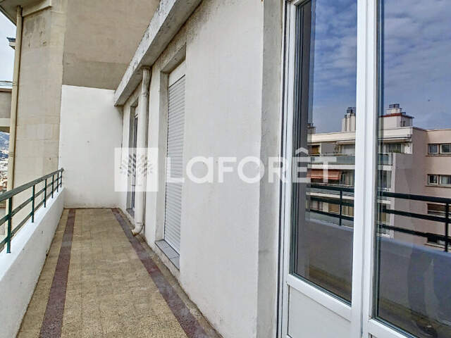 Appartement de type 3 de 59.40m² au 7eme étage double extérieur. — photo du bien