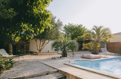 Propriété de caractère de 193 m2 avec jardin et piscine — photo du bien