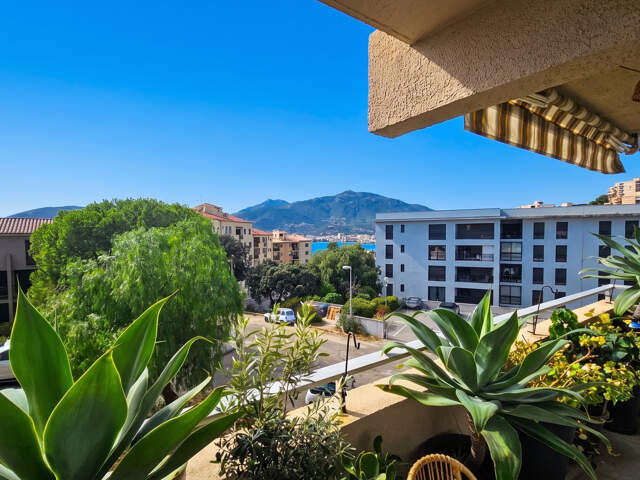 AJACCIO Aspretto Superbe T4 rénové — photo du bien