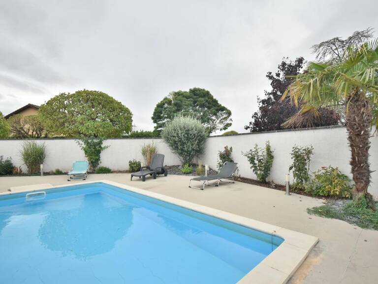 Maison À Vendre — photo 1