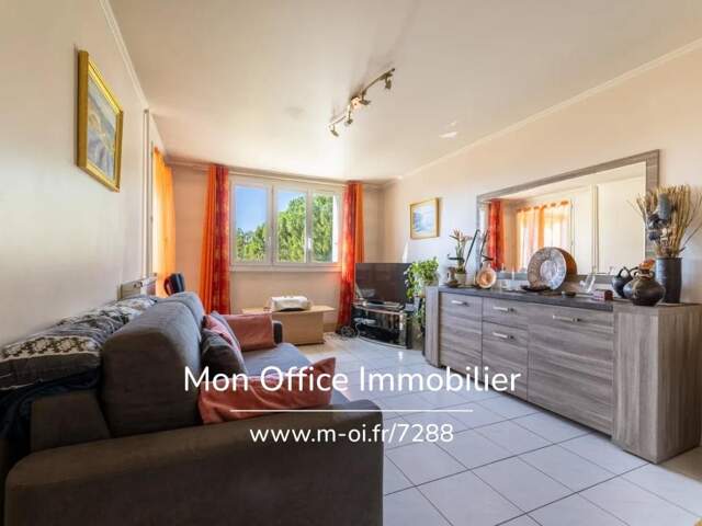 Référence : 7288-ETH - Exclusivité - Appartement - 3 pièces - 75m2 - Aix-en-Provence — photo du bien