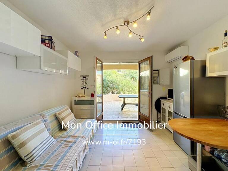 Référence : 7193-LES - STUDIO AVEC TERRASSE ET PARKING DANS RÉSIDENCE CALME AVEC PISCINE À CAVALAIRE SUR MER — photo 1