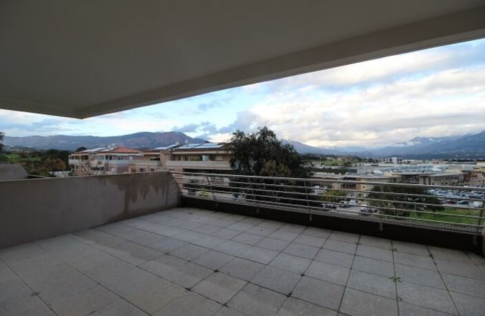F2 RESIDENCE DU PARC 3 LIEU DIT PERNICAGGIO SARROLA CARCOPINO — photo 4
