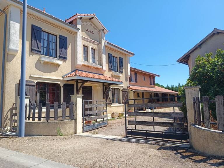 ENSEMBLE IMMOBILIER COMPOSE DE DEUX HABITATIONS AVEC DEPANDANCES — photo 1