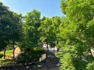 VICHY – Quartier République – Appartement de caractère 80 m² avec garage et caves dans maison Art déco — photo 2