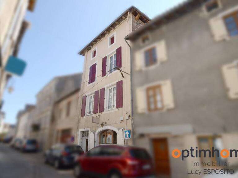   Opportunité Unique au Cœur du Village Historique de Confolens !   — photo 1
