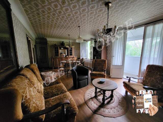Maison à vendre 5 pièces à Saint-Savin (86),proche de Chauvigny,Montmorillon et Le Blanc.45 min de Poitiers — photo du bien