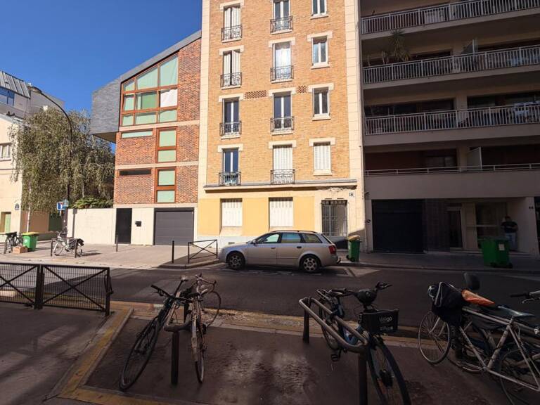 MÉTRO FELIX FAURE - LOCATION MEUBLÉE - 3 PIÈCES 73M2 - 2ÈME ÉTAGE SANS ASCENSEUR — photo 1