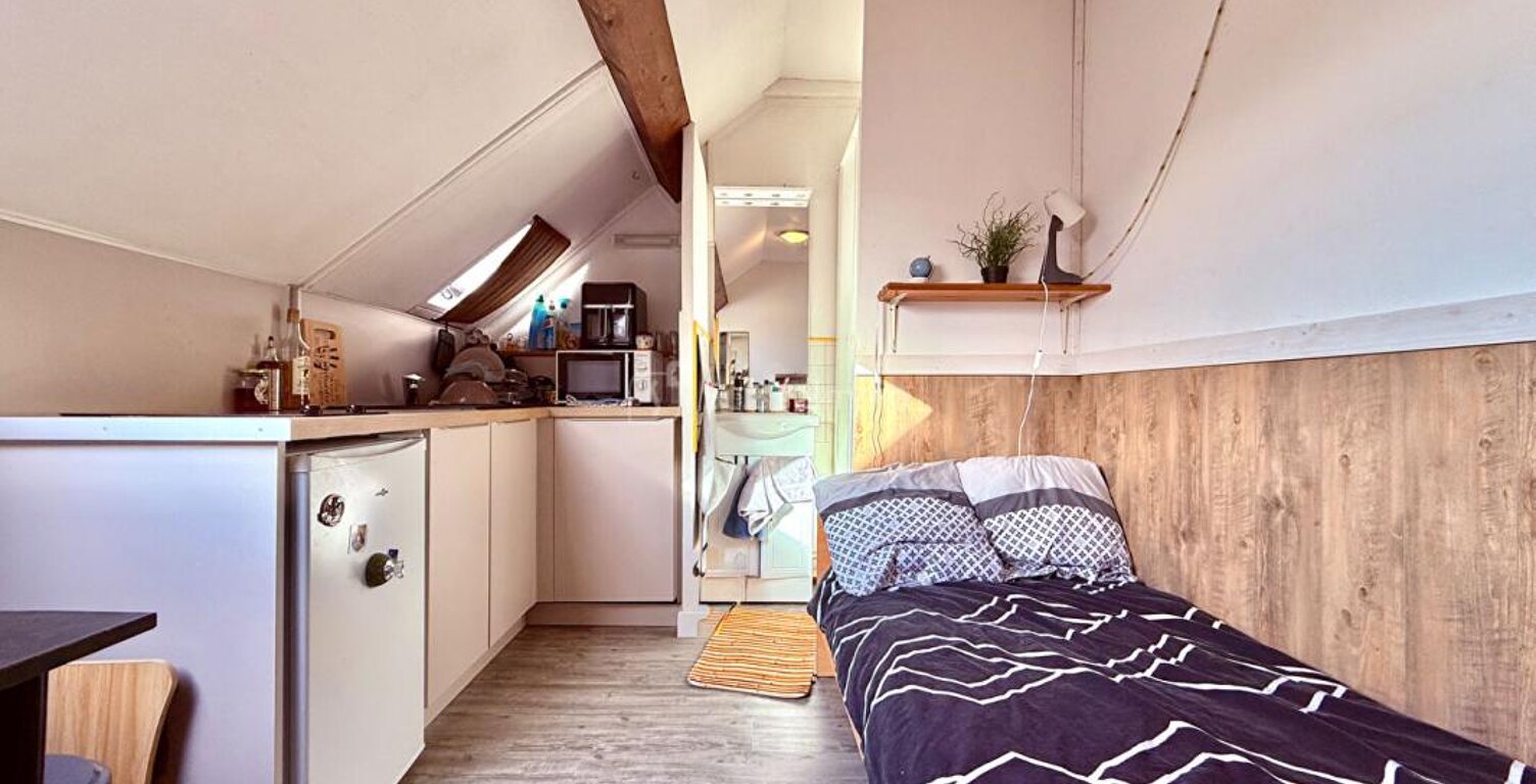 Spécial investisseur Studio de 13 m² Vendu loué proche facs — photo 1