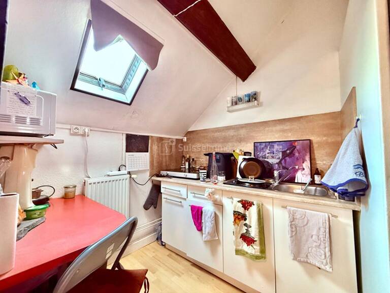 Investissement locatif Studio de 11 m² vendu loué Proche facs — photo 1