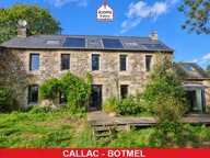 COTES-D'ARMOR - Callac (22160) - A VENDRE - PROPRIETE DE CHARME DE +250M² AVEC 6 CHAMBRES + 1 BUREAU SUR 1550 M² DE TERRAIN - DPE : D - RARE - CALME - COUP DE COEUR — photo 2