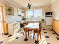 Lesneven – Maison familiale d’environ 185 m² – 6 chambres – Terrain de 739 m² — photo 2