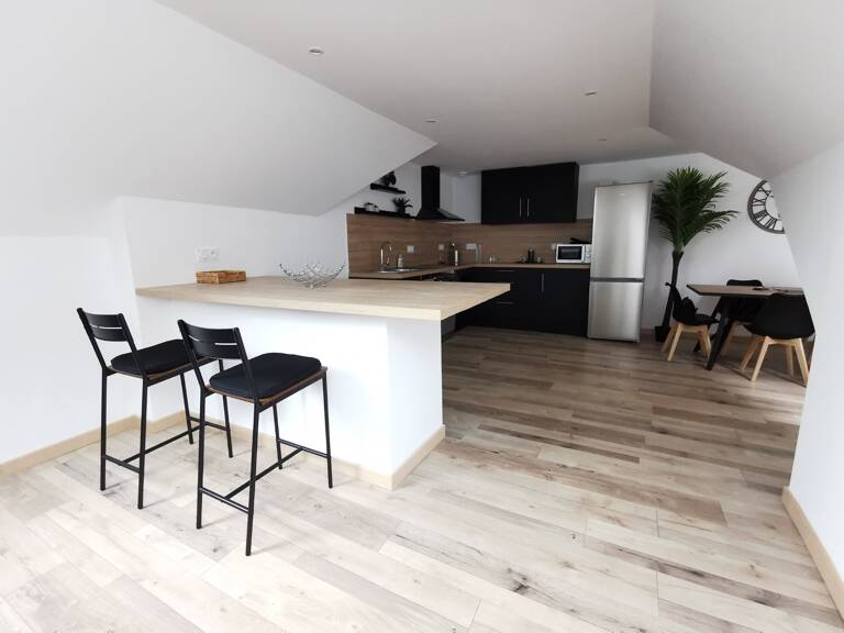 Appartement à louer 4 pièces meublé MELGVEN (29) — photo 1