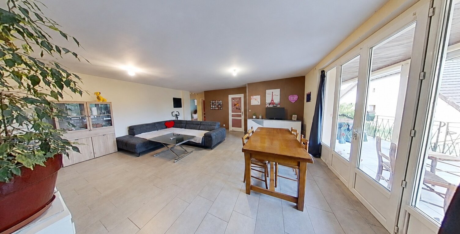 Appartement 5 pièces avec grande terrasse et parking – Exclusivité — photo 1